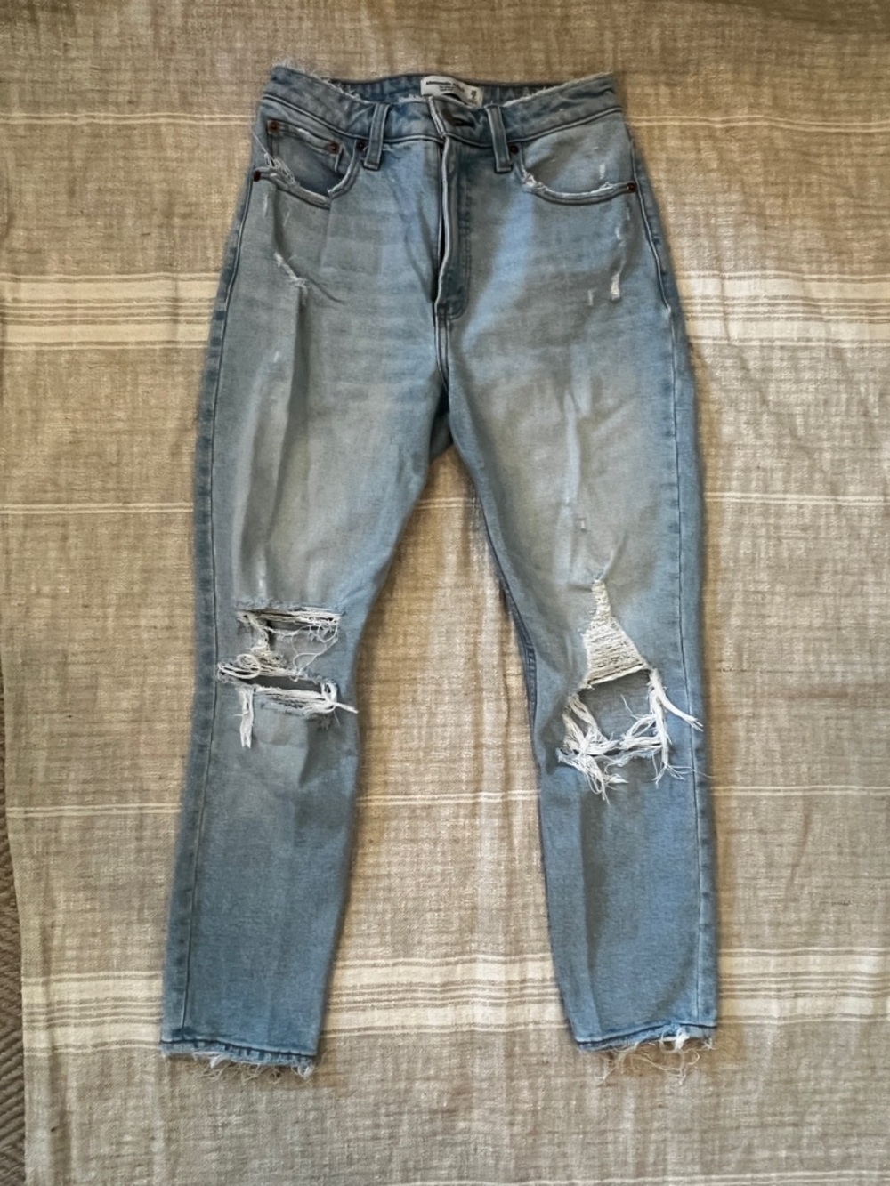 Abercrombie & Fitch Light Wash Skinny Jeans